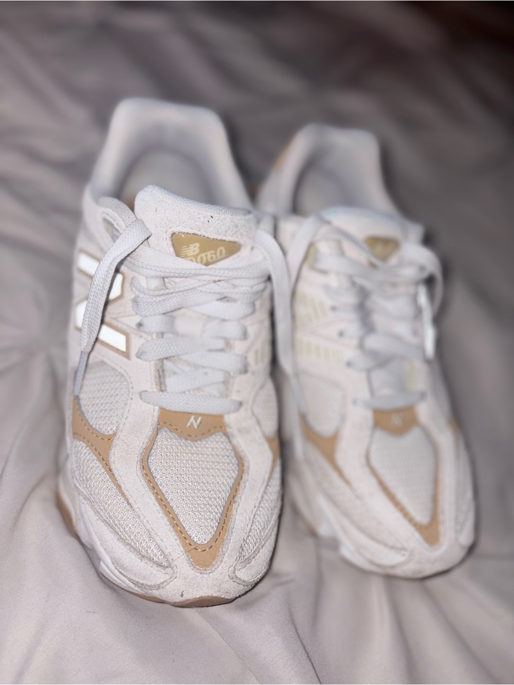 New Balance Women's White & Tan Casual Sneakers